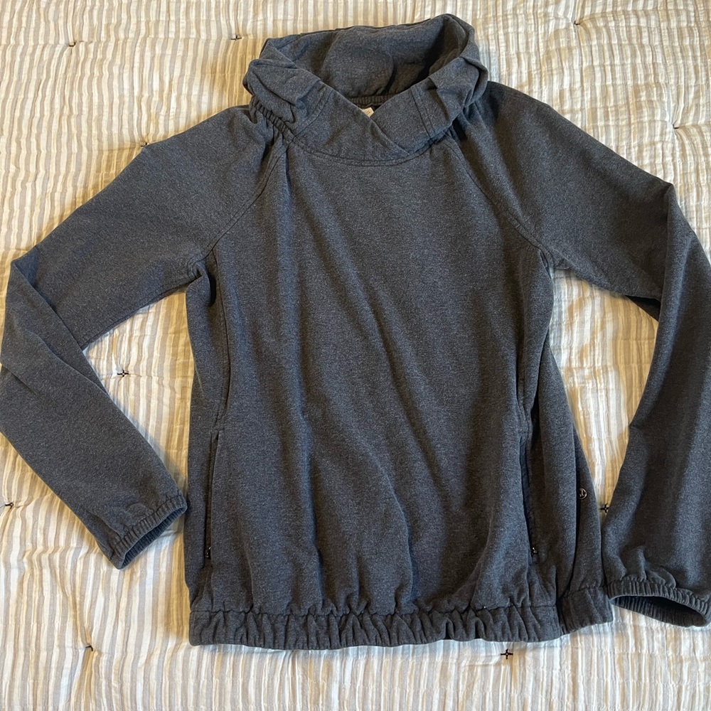 Lululemon mock neck pullover